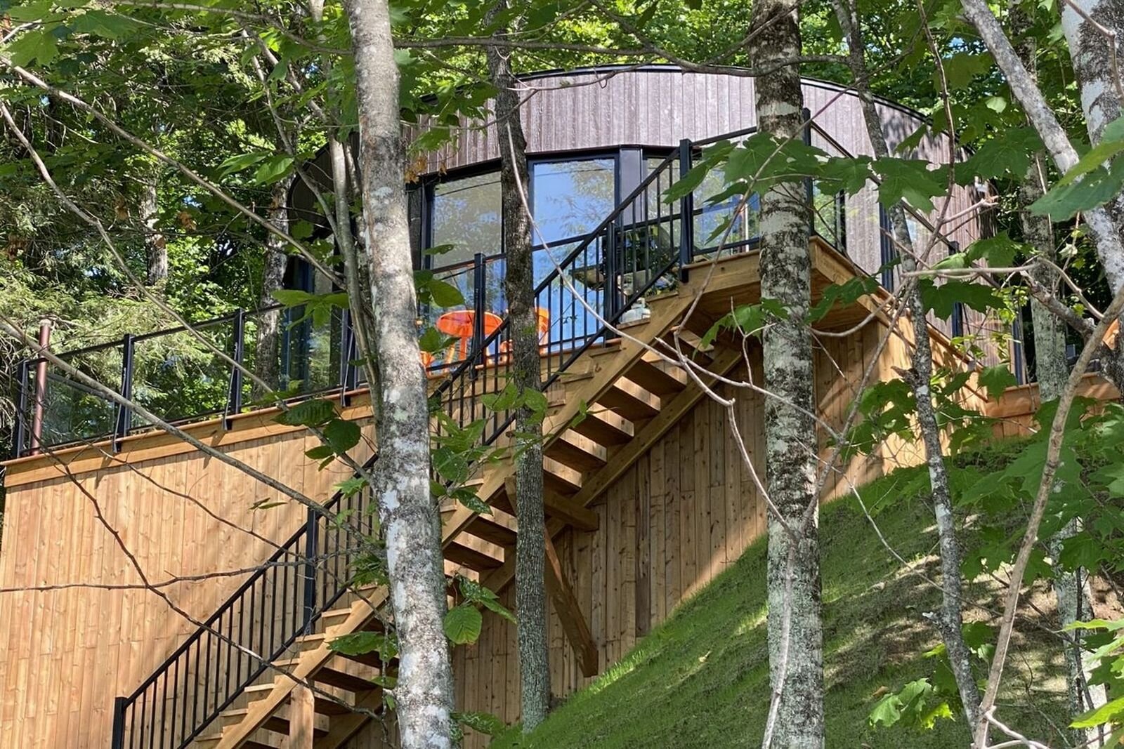 Luxury Pod with Private Hottub &amp; Sauna